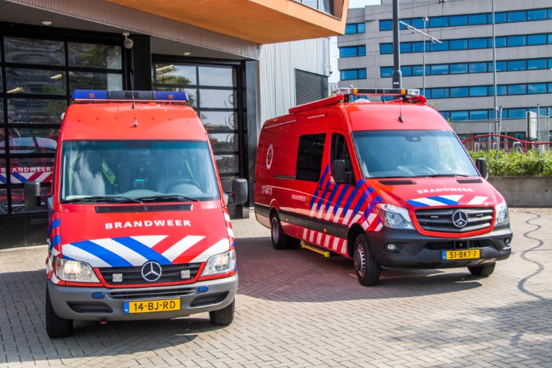 Nieuwe duikwagen voor brandweer Schiedam