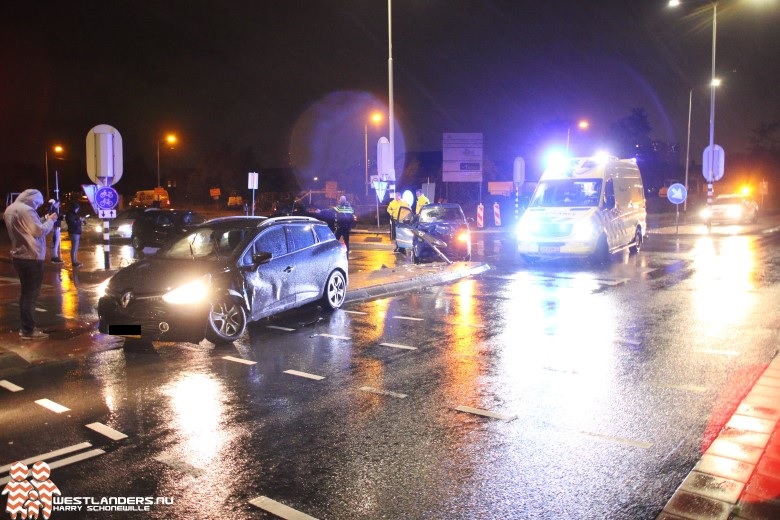 Automobiliste gewond na ongeluk Poeldijkseweg