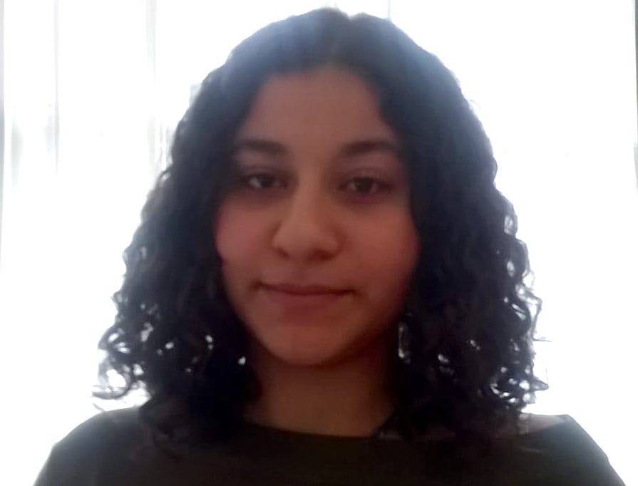 Tiener Dina Mostafa (16) vermist