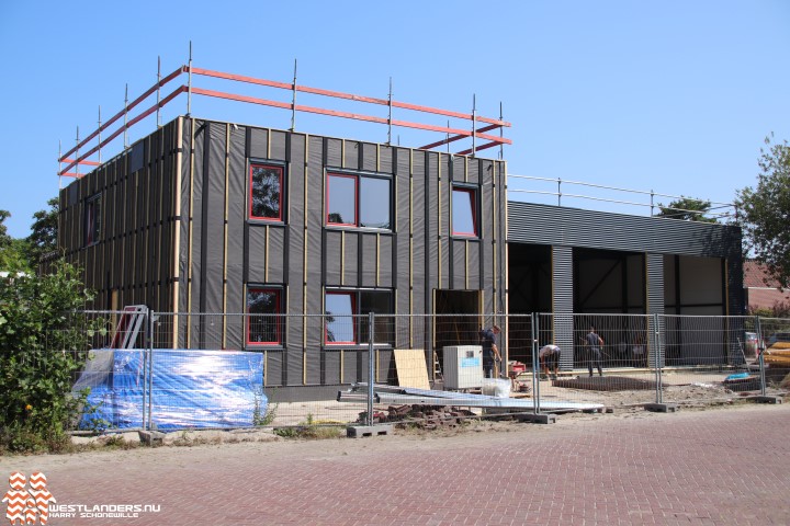 Nieuwe kazerne Naaldwijk in opbouw