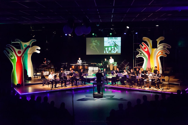 Rotterdam aan Zee trekt volle zaal met ‘Let’s Dance!’