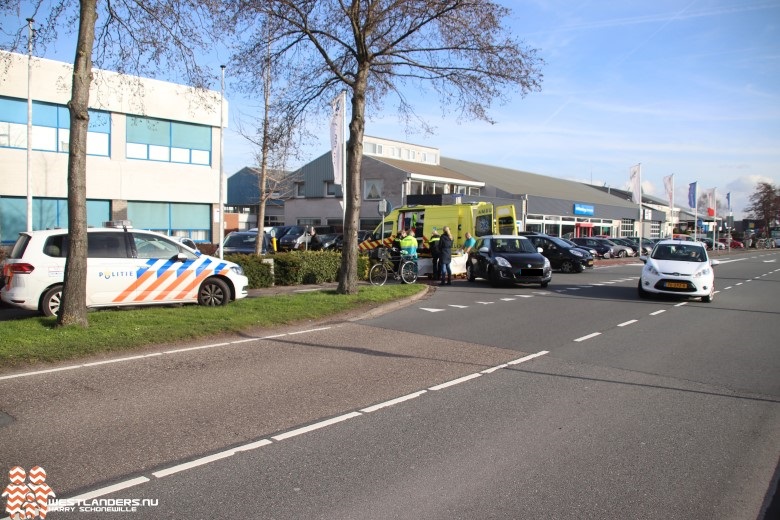 Jonge fietser gewond na ongeluk Nieuweweg