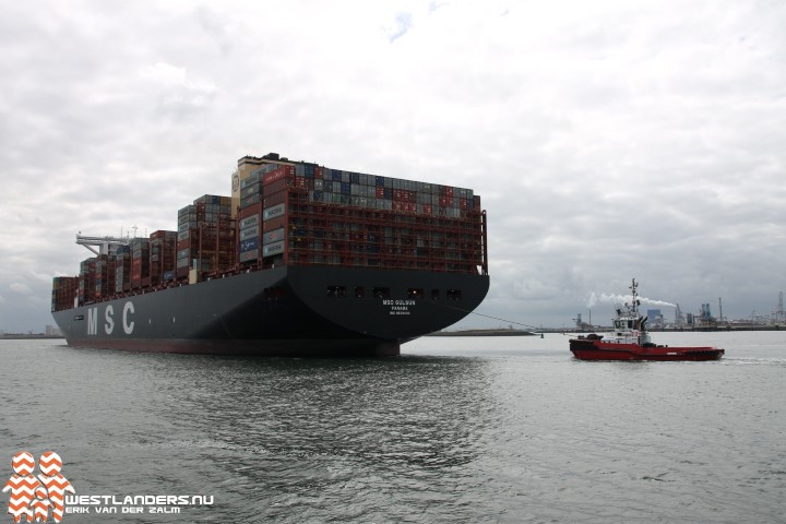 Grootste containerschip ter wereld bij de Maasvlakte