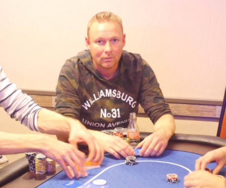 Iwan van de Luijtgaarden Online Pokerkampioen van Monster.