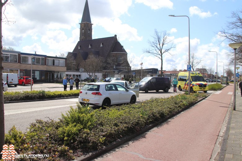 Vrouw gewond bij ongeluk Van der Hoevenstraat