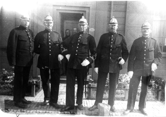 De Hoek in Zicht: De politie in Hoek van Holland van 1914-1940