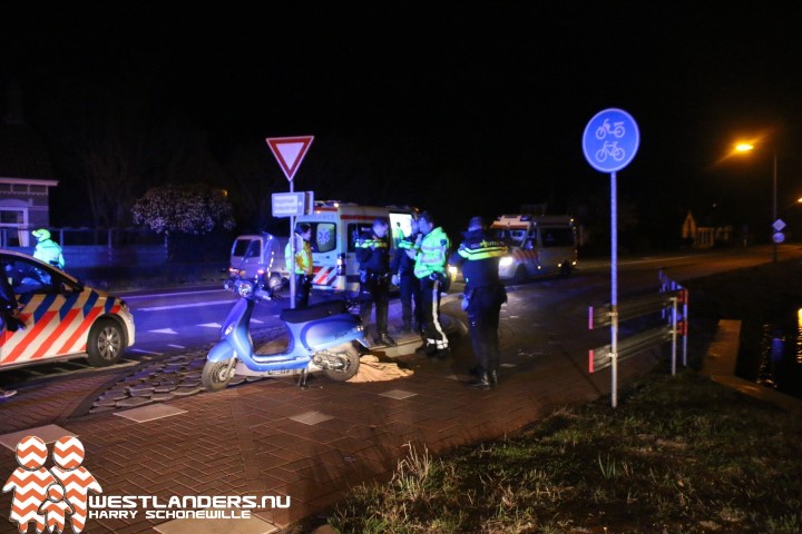 Scooterrijder ernstig gewond bij ongeluk Middel Broekweg