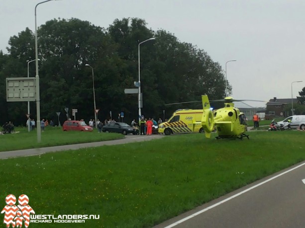 Motorrijder ernstig gewond bij ongeluk Poeldijkseweg