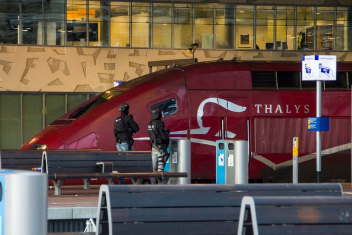 Arrestatieteam haalt man uit Thalys